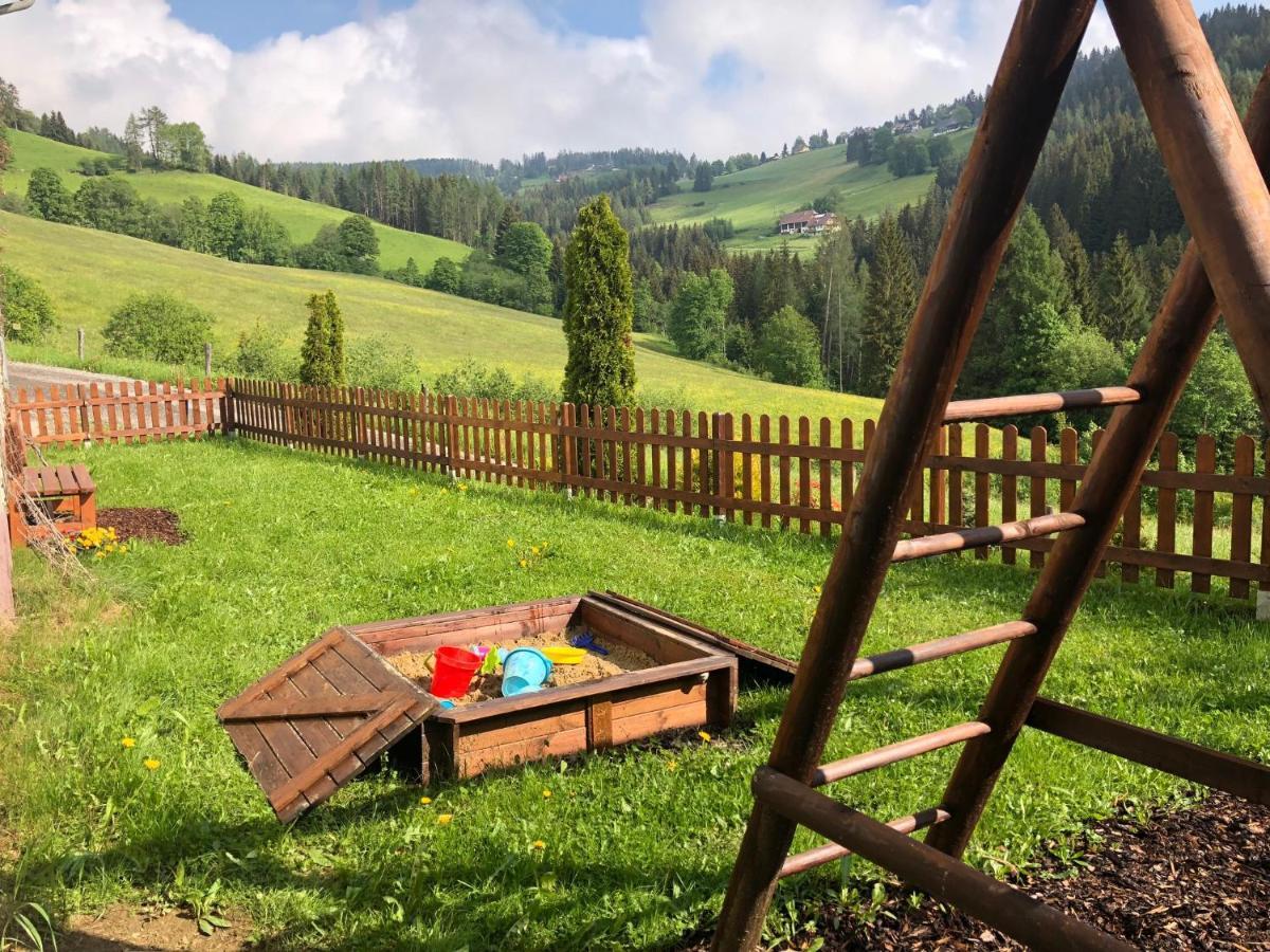 Urlaub Im Zirbenland Villa Obdach Exteriör bild